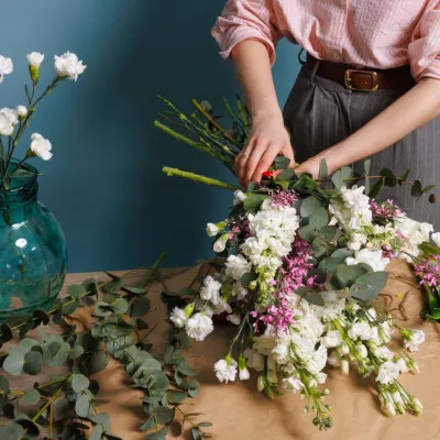 Female Florist Makes A Bouquet In A Flower Shop S 2026 03 24 02 16 45 Utc